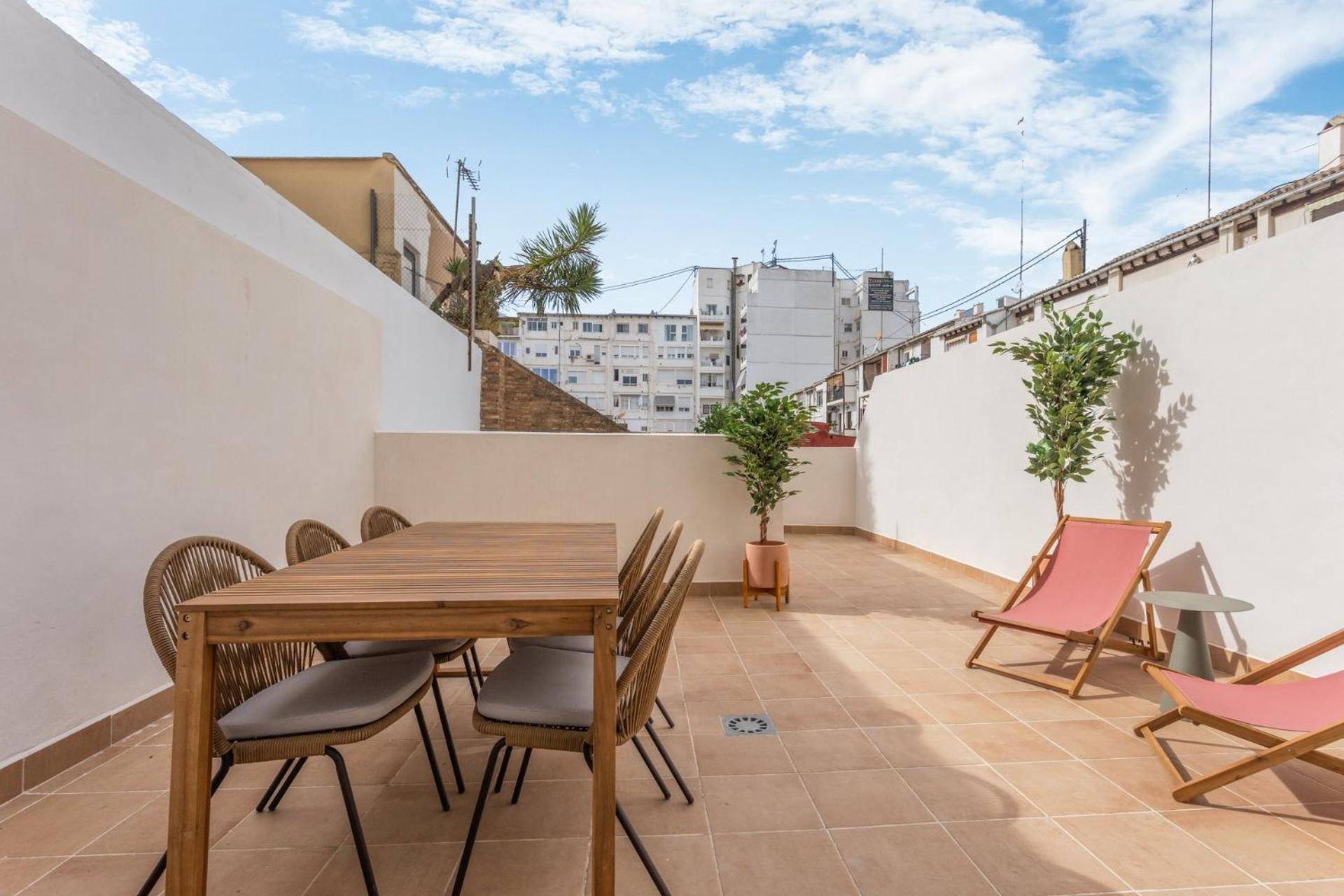 Limehome Calle De Cadiz * Valenza