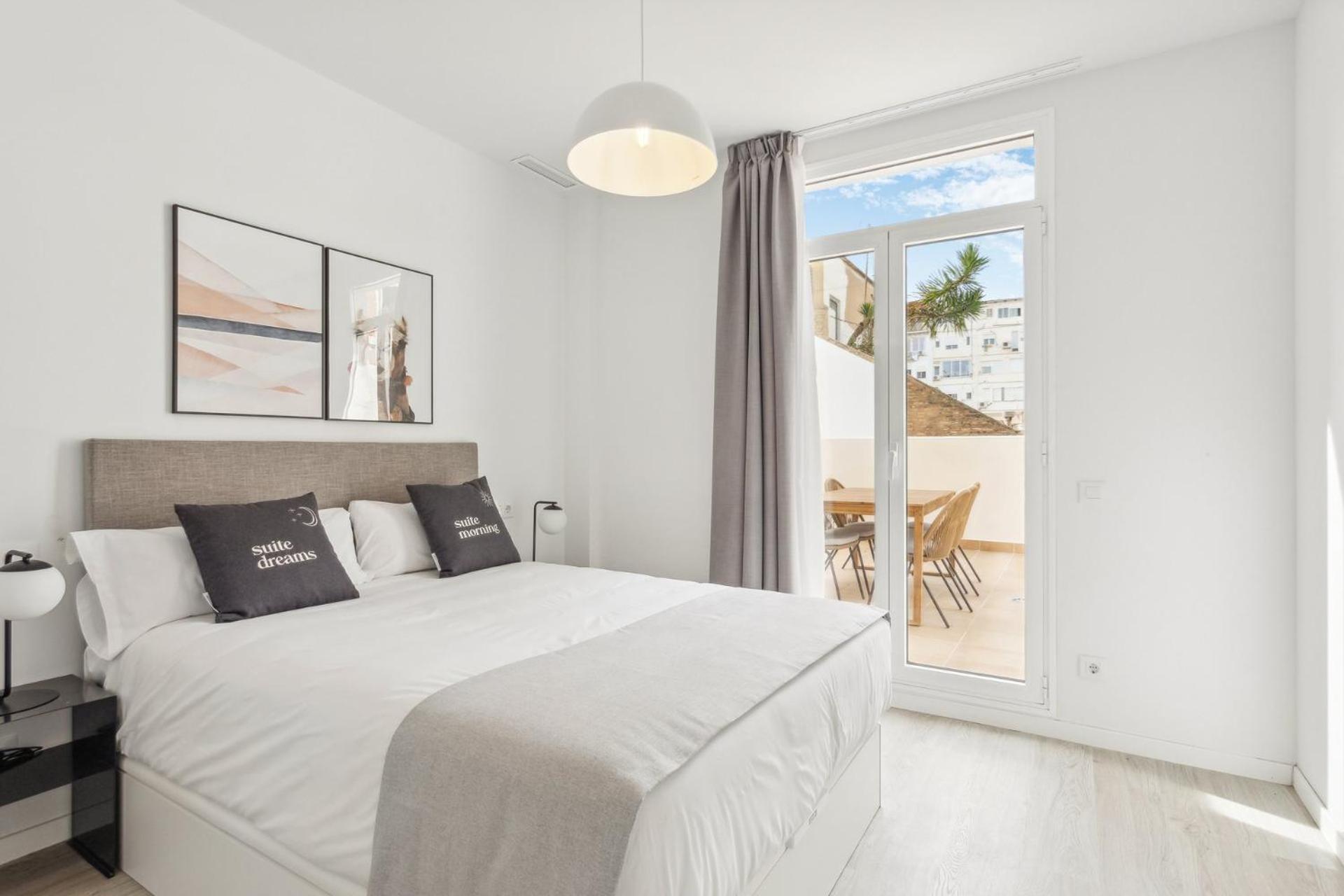 Limehome Calle De Cadiz * Valenza