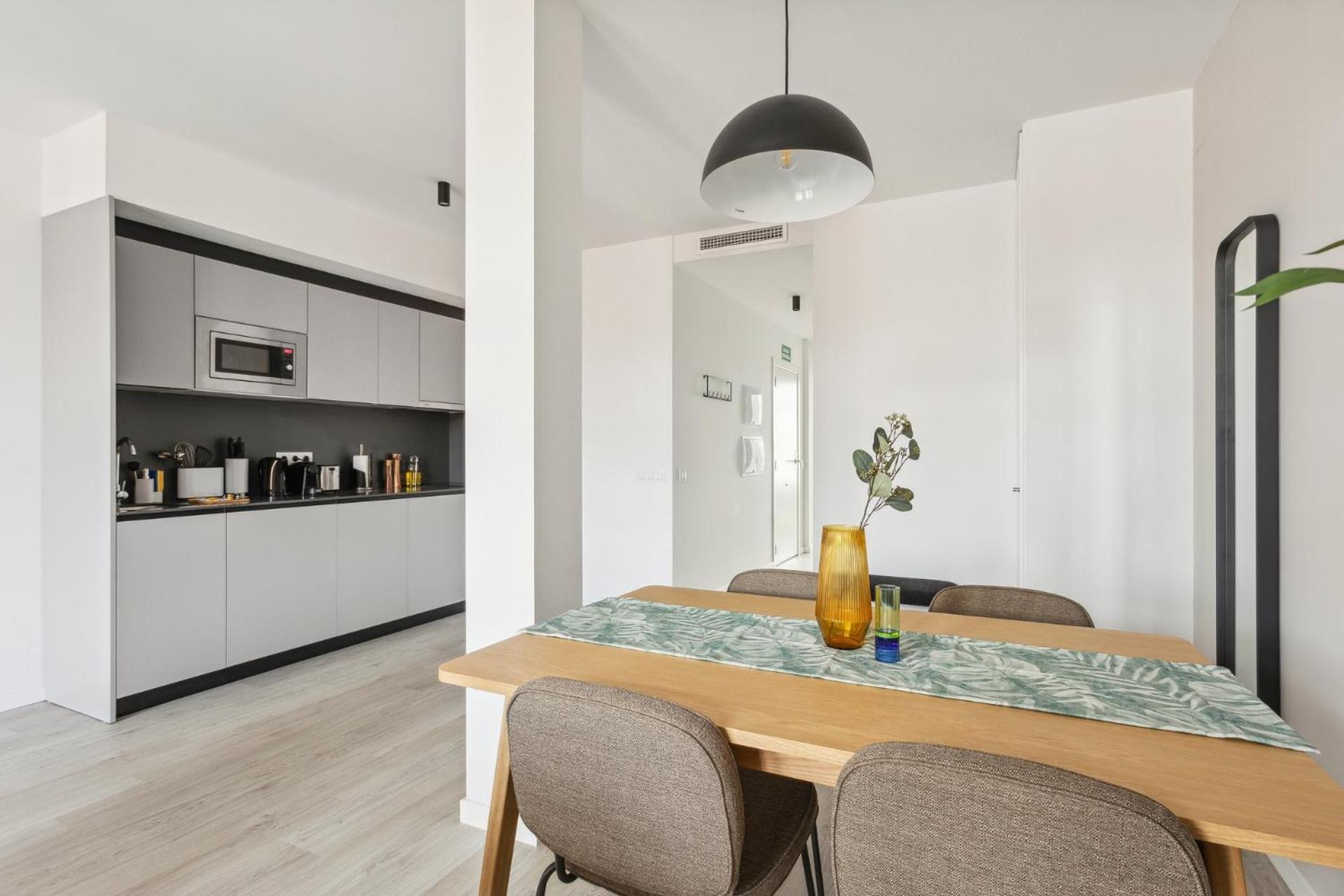 Limehome Calle De Cadiz * Valenza