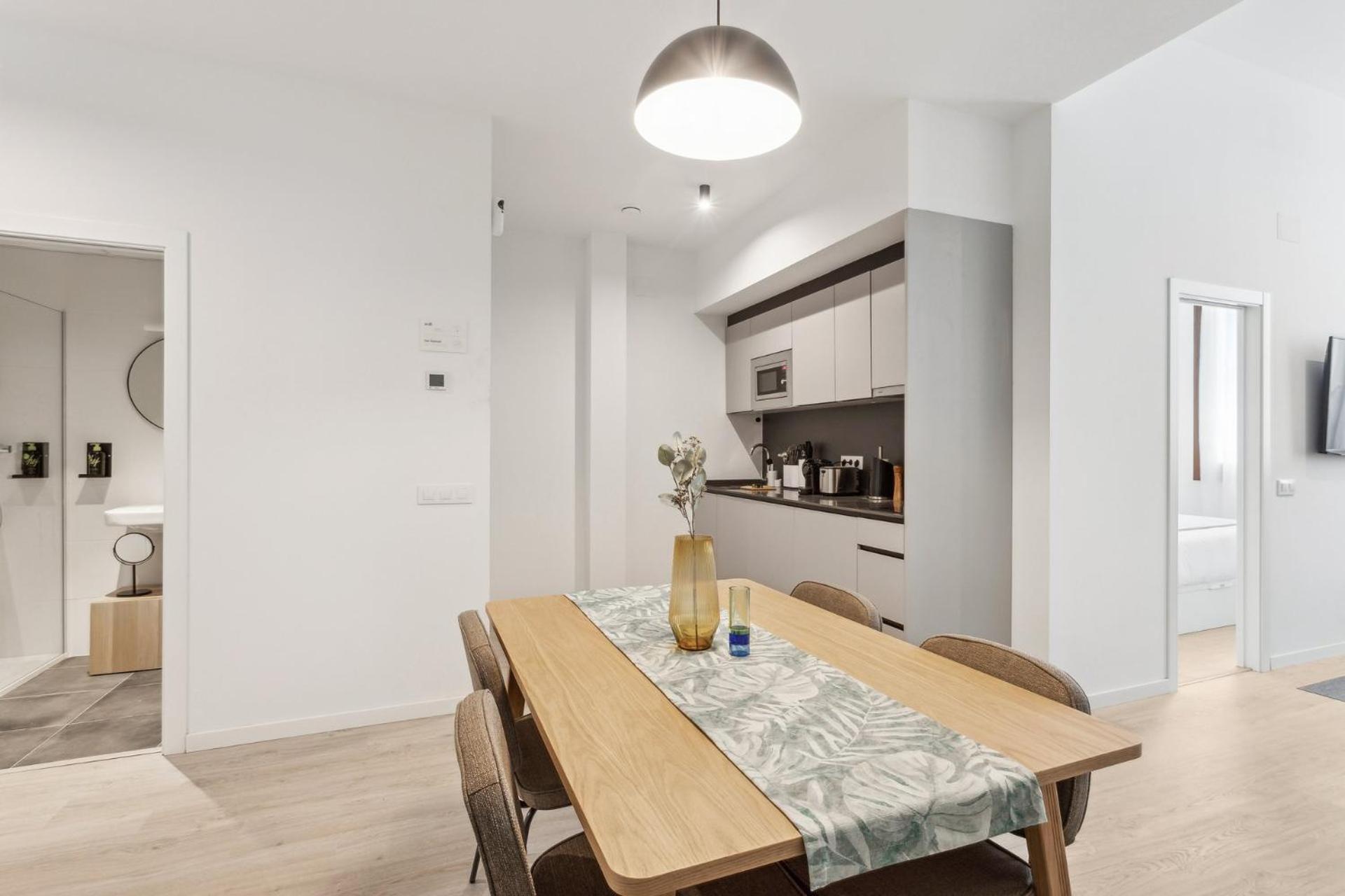 Limehome Calle De Cadiz * Valenza